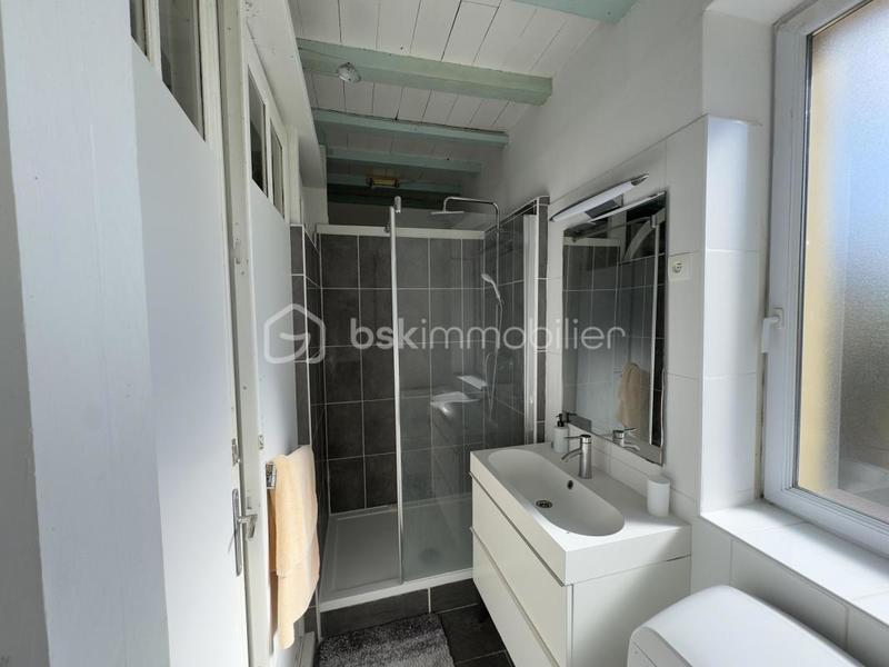 Propriété - 125 m² - 6 pièces