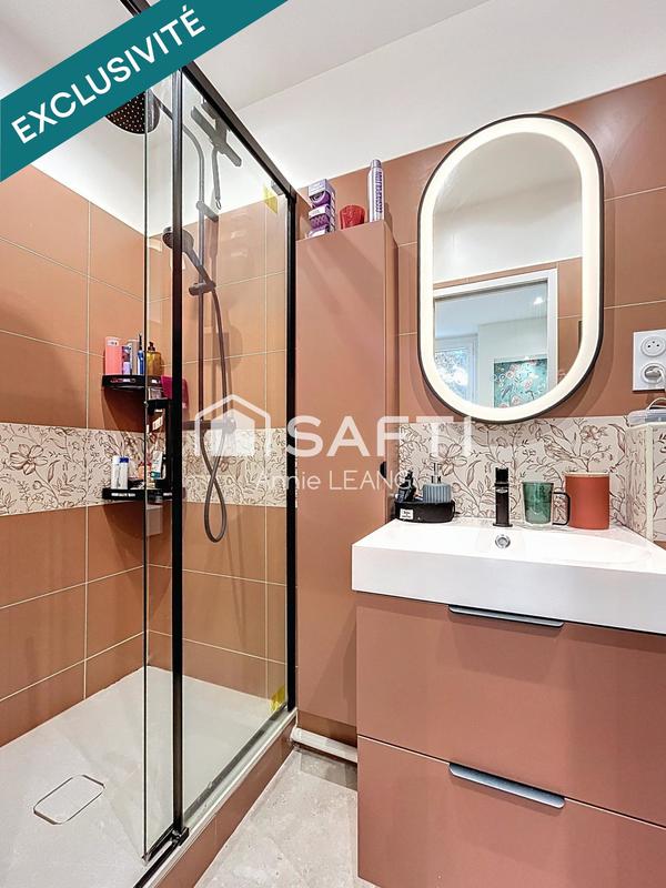 Maison - 228 m² - 7 pièces