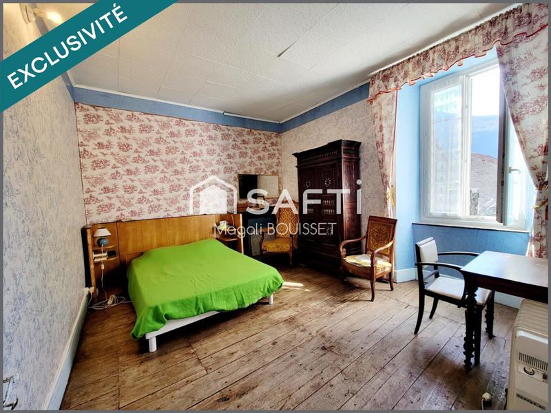 Maison - 196 m² - 5 pièces