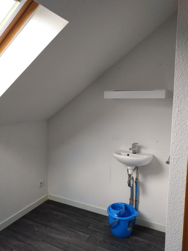 Bureau - 65 m² - 4 pièces