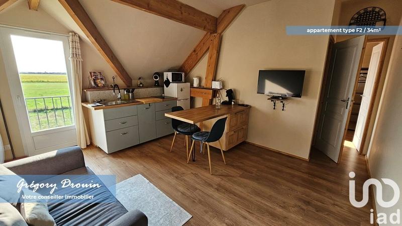 Maison - 318 m² - 10 pièces