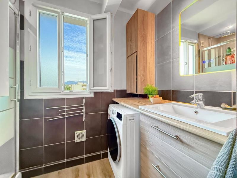 Appartement - 64 m² - 4 pièces