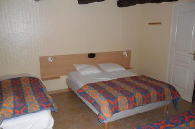 Maison - 250 m² - 7 pièces