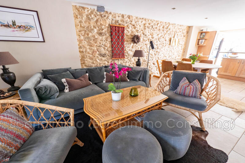 Maison - 102 m² - 5 pièces