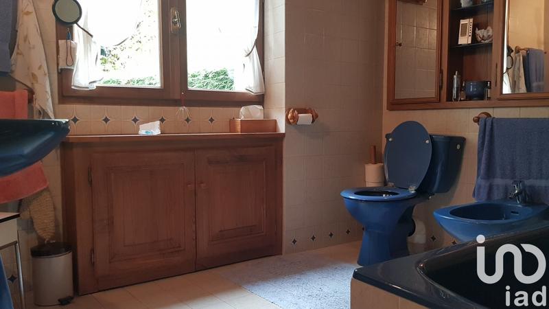 Maison - 250 m² - 10 pièces