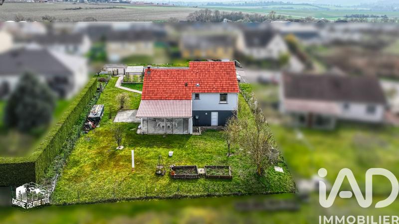 Maison - 90 m² - 5 pièces