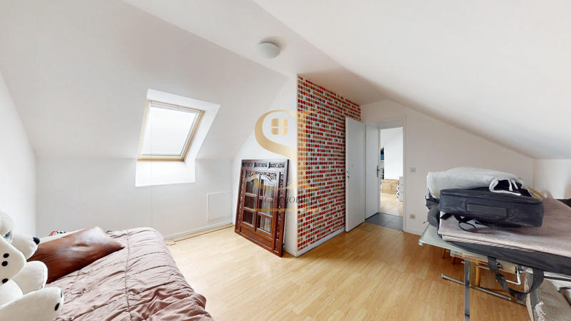 Maison - 153 m² - 5 pièces