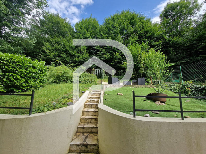 Maison - 152 m² - 6 pièces