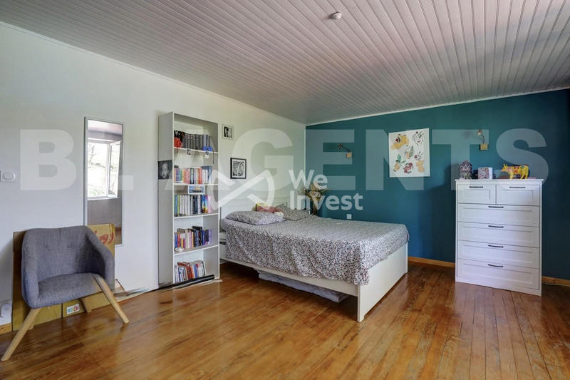 Maison - 333 m² - 10 pièces