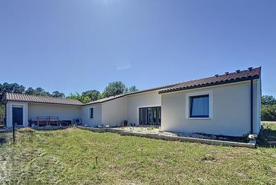 Maison - 130 m² - 5 pièces