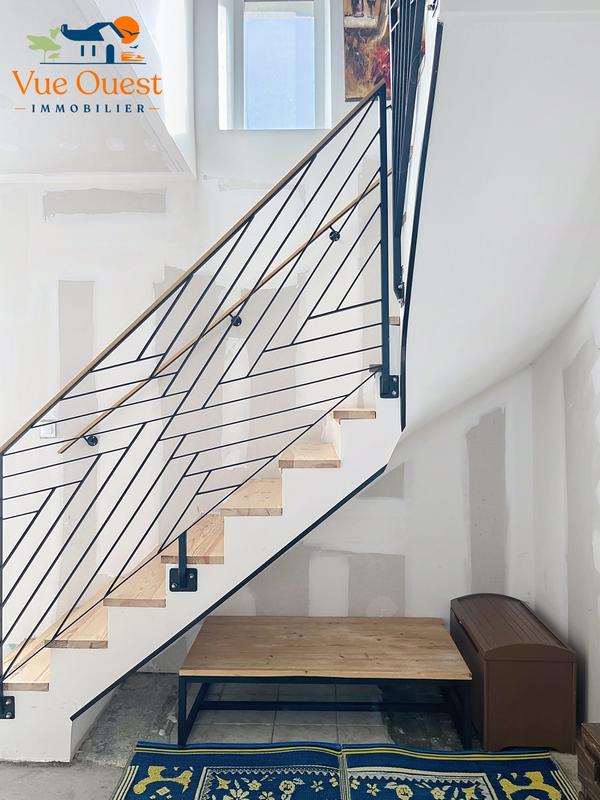 Maison - 96 m² - 4 pièces