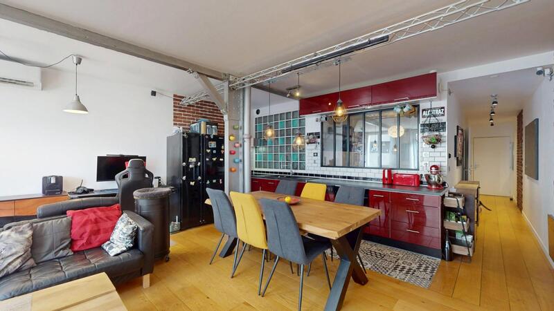 Loft - 72 m² - 2 pièces