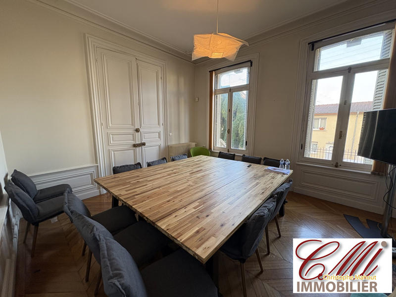 Bureau - 22 m² - 1 pièce