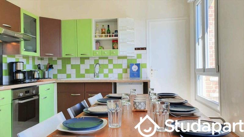 Chambre - 13 m² - 1 pièce