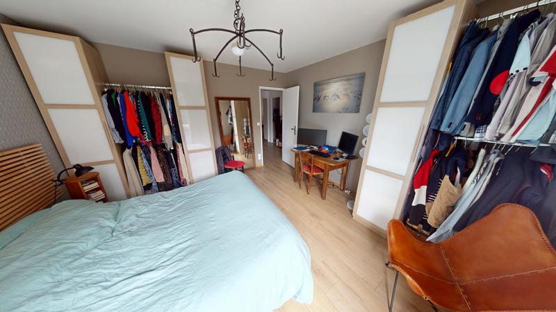 Maison traditionnelle - 161 m² - 6 pièces