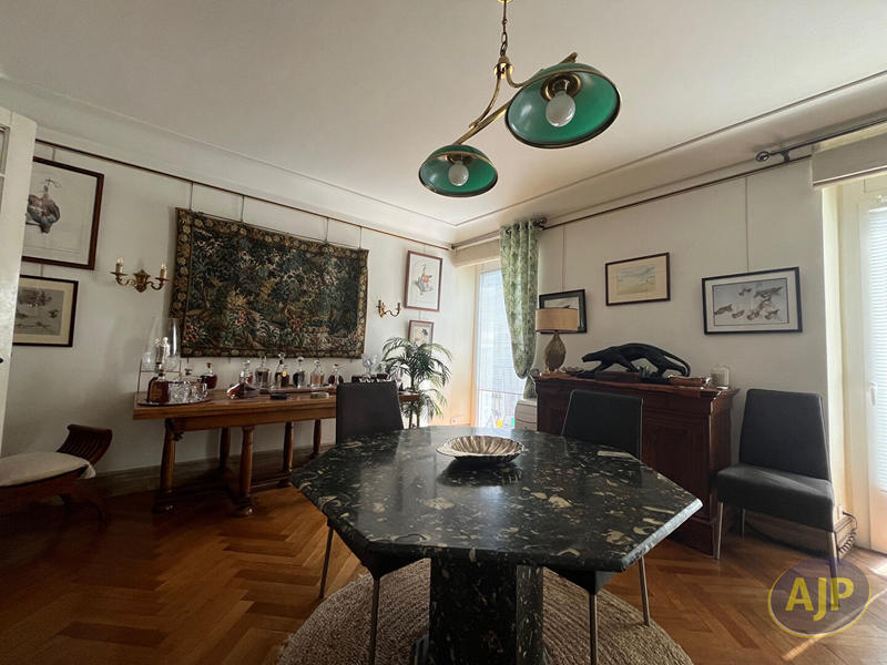 Appartement - 118 m² - 5 pièces