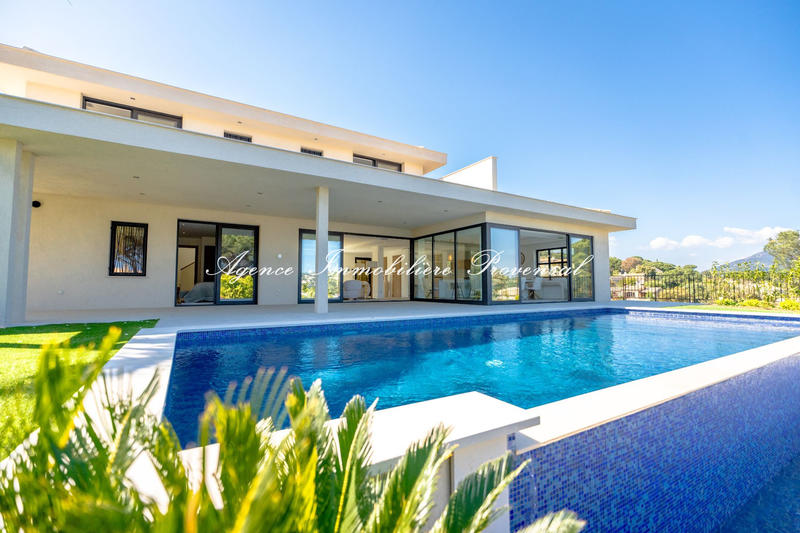 Villa - 370 m² - 7 pièces