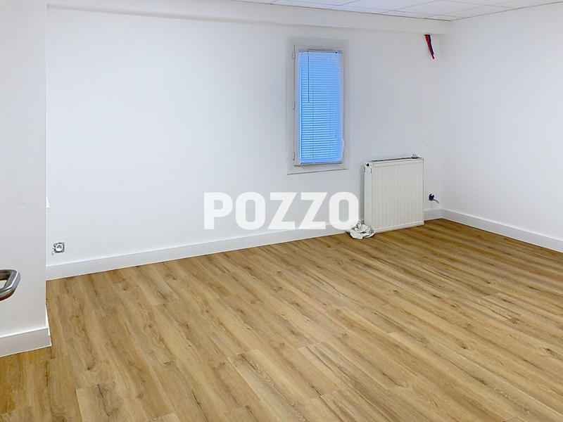Local commercial - 17 m² - 1 pièce