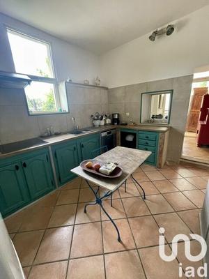 Maison - 258 m² - 9 pièces