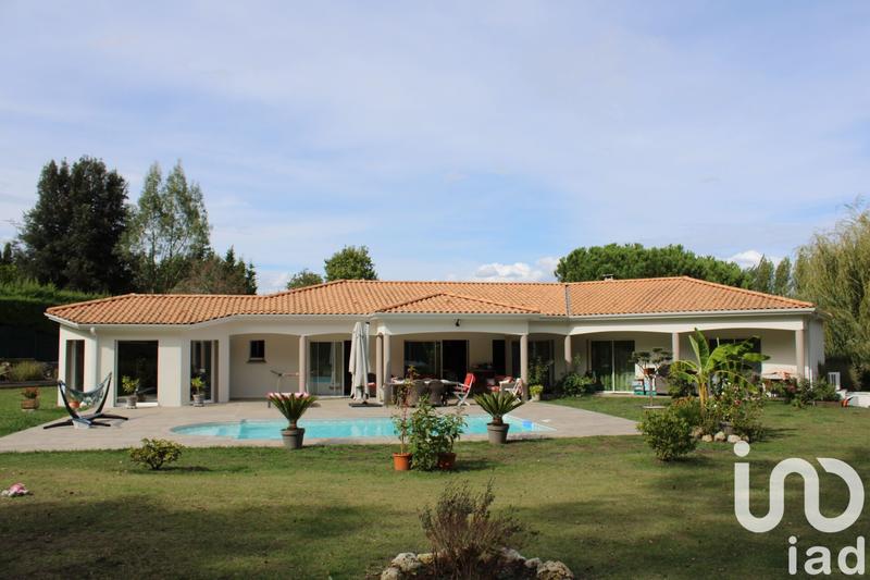 Maison - 193 m² - 6 pièces