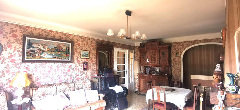 Maison - 143 m² - 8 pièces