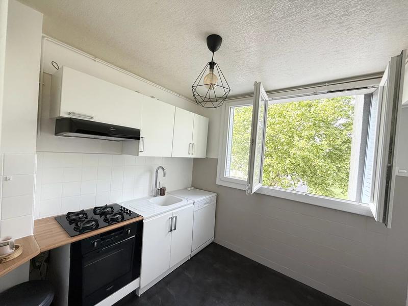 Appartement - 70 m² - 4 pièces