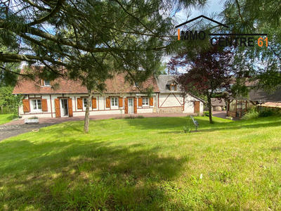 Maison - 140 m² - 6 pièces