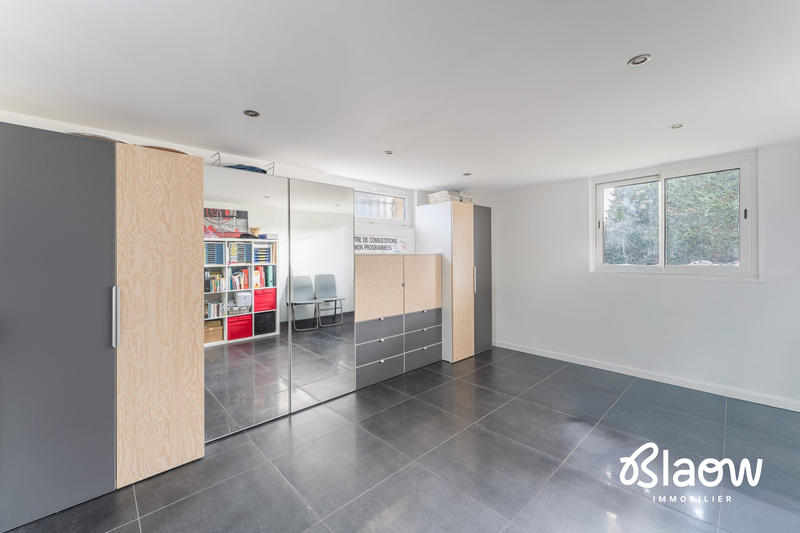 Maison - 151 m² - 6 pièces