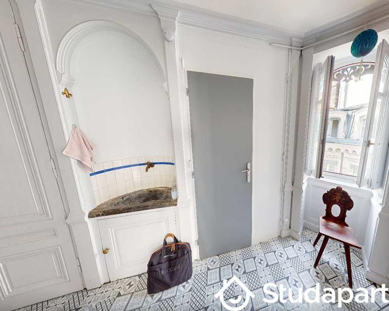 Chambre - 160 m² - 1 pièce