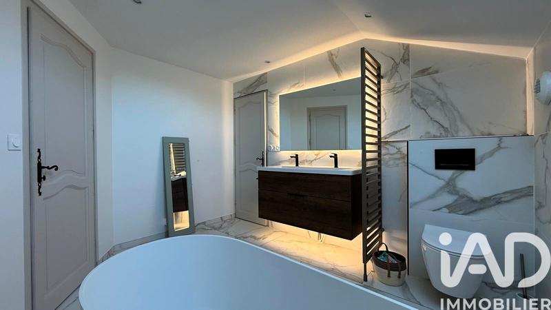 Maison - 125 m² - 4 pièces