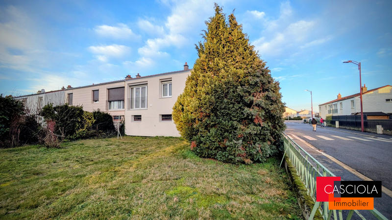 Maison - 94 m² - 6 pièces