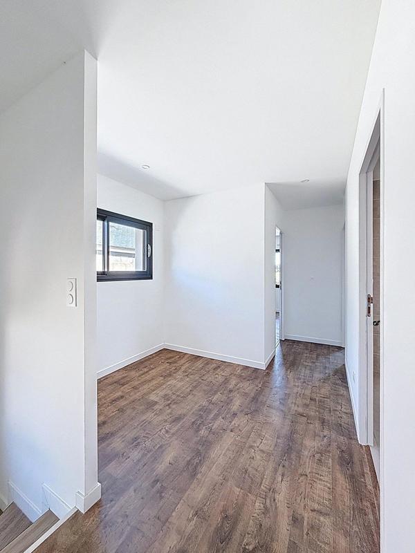 Maison - 114 m² - 8 pièces