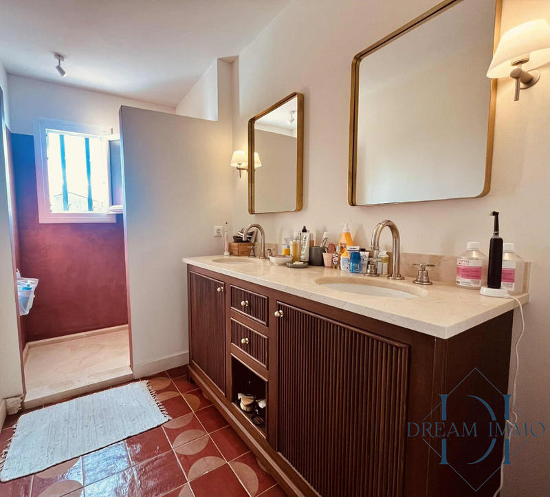 Maison - 122 m² - 5 pièces