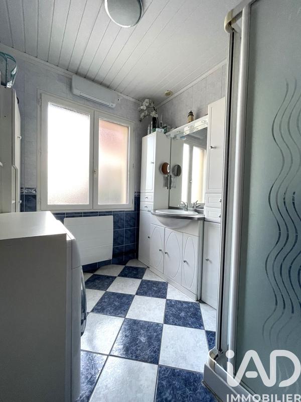 Maison - 99 m² - 5 pièces