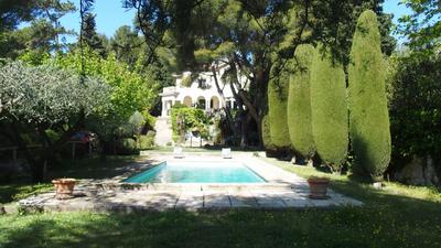 Maison - 215 m² - 6 pièces