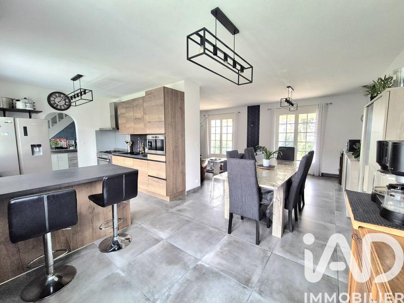 Maison - 146 m² - 7 pièces