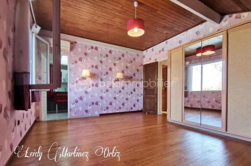 Maison - 160 m² - 6 pièces