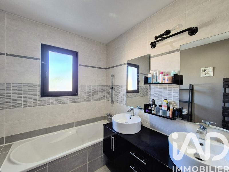 Maison - 145 m² - 6 pièces