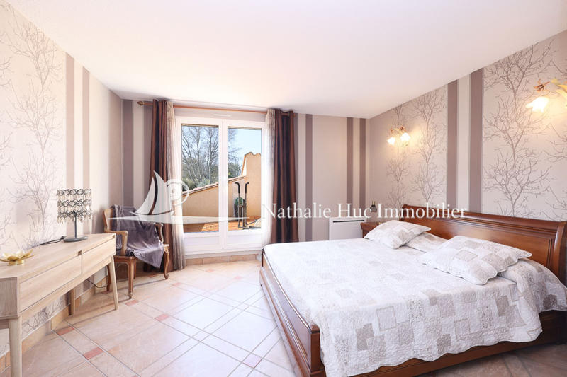 Propriété - 276 m²