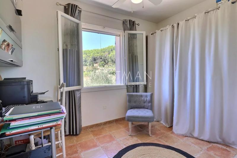 Villa - 230 m² - 9 pièces