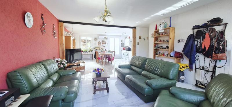 Maison - 99 m² - 4 pièces