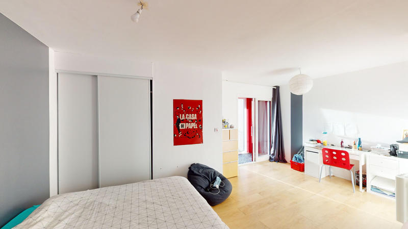 Maison - 250 m² - 7 pièces