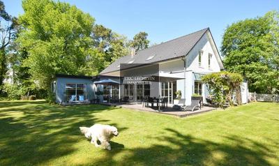 Villa - 265 m² - 8 pièces