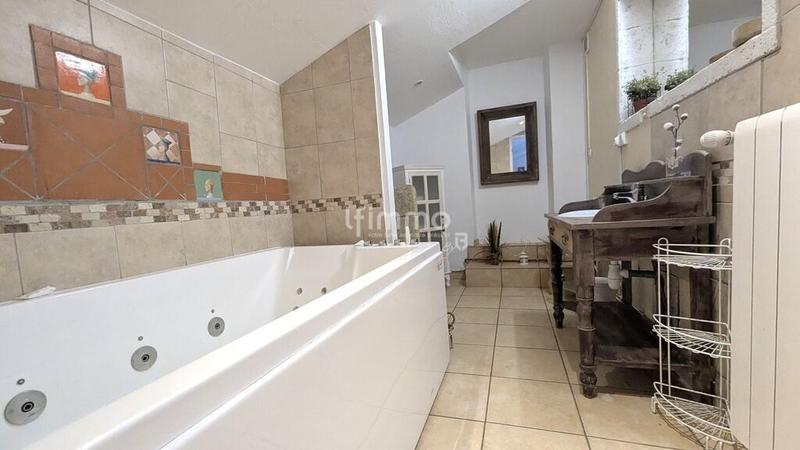 Hôtel particulier - 374 m² - 10 pièces