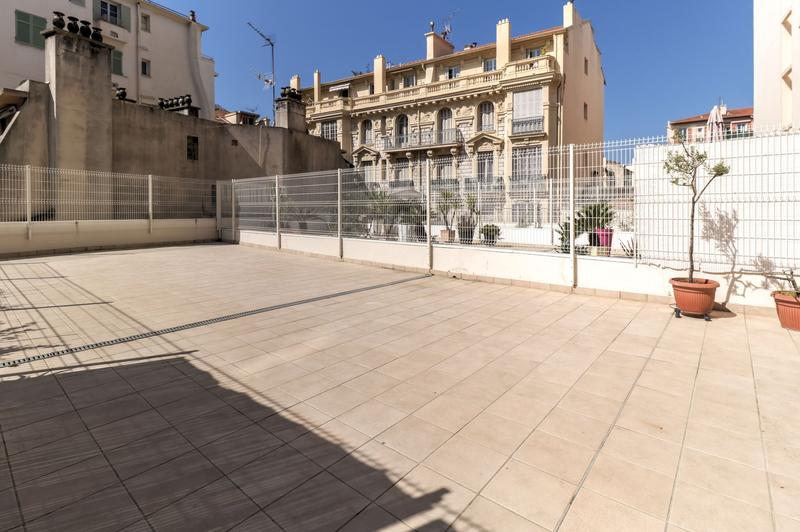 Appartement - 80 m² - 3 pièces