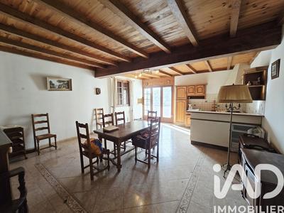 Maison de campagne - 240 m² - 8 pièces