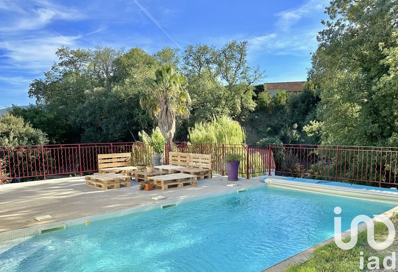 Maison - 327 m² - 11 pièces