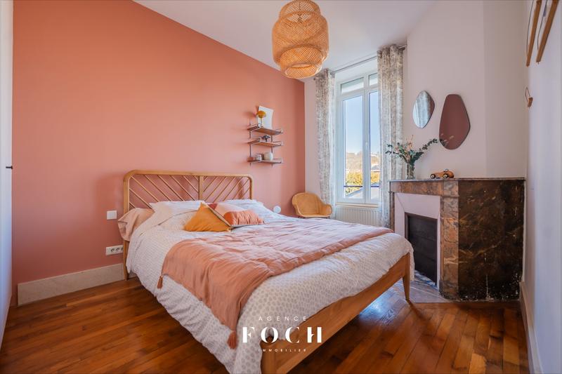 Appartement - 85 m² - 4 pièces