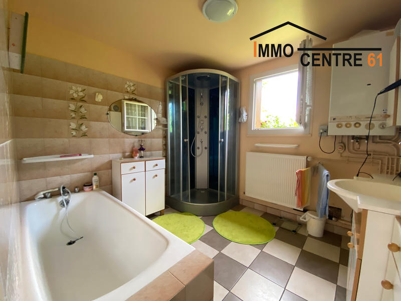 Maison - 140 m² - 6 pièces