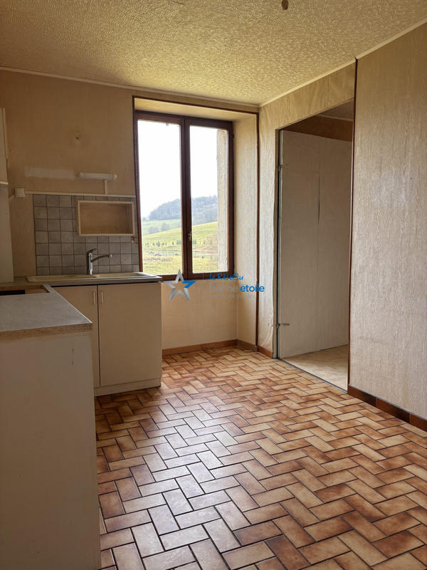 Maison ancienne - 272 m² - 10 pièces